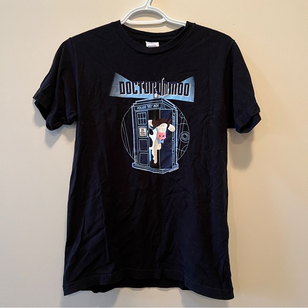 Cows PEI Doctor Who Parody Tee / Doctor Moo Black Graphic T-Shirt